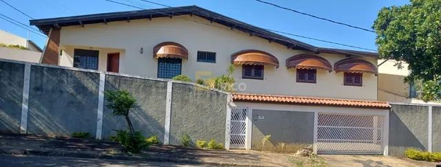 Casa à venda no Castelo em Valinhos/SP