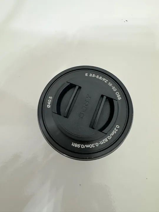Lente Sony E 16-50mm f/3.5-5.6 OSS