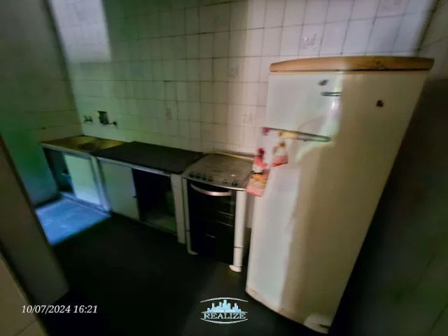 Cód. 4303 - Aluga apartamento no bairro Centro, 03 quartos, 02 salas, sem garagem - Foto 2