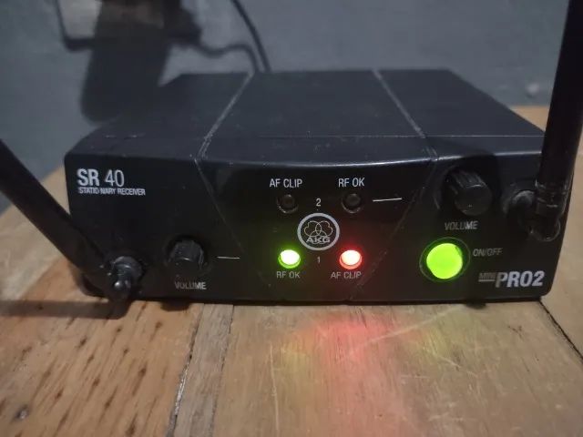 Receptor AKG WMS 40 Pro2 Mini Dual Instrument  - Foto 2