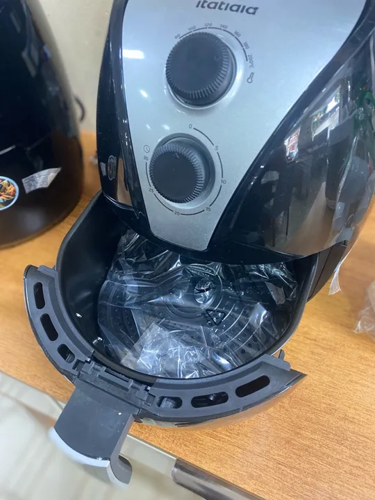 Fritadeira Air Fryer Itatiaia Essencial 3,5l Preto 127v