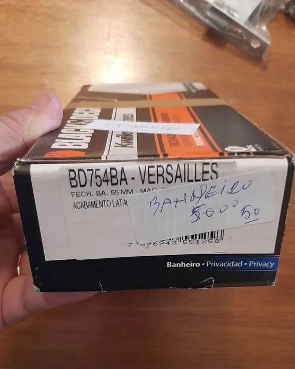 Fechadura em Aço Black & Decker para Banheiro