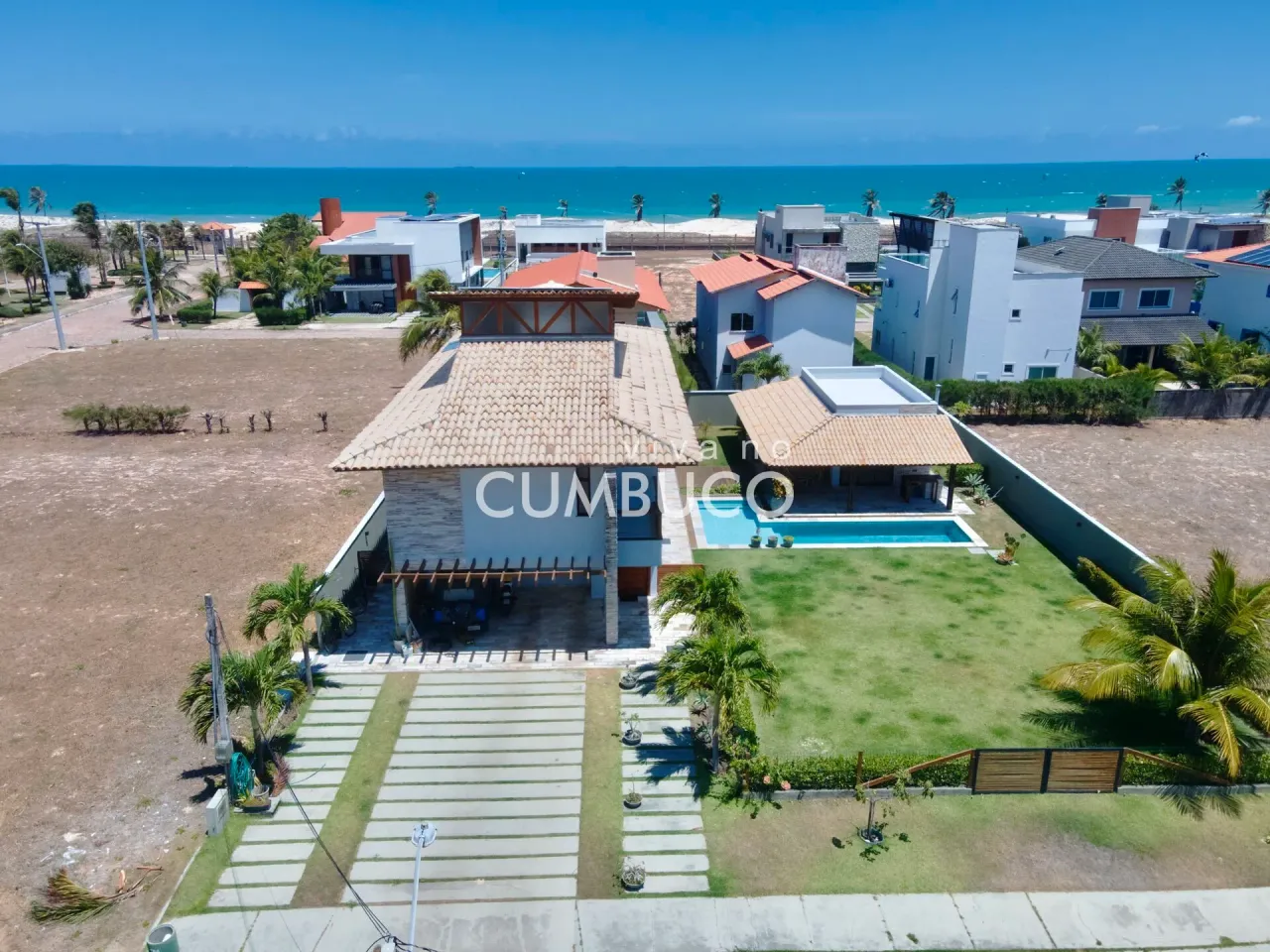 Casa com 5 dormitórios à venda, 350 m² por R$ 2.600.000,00 - Cumbuco - Caucaia/CE