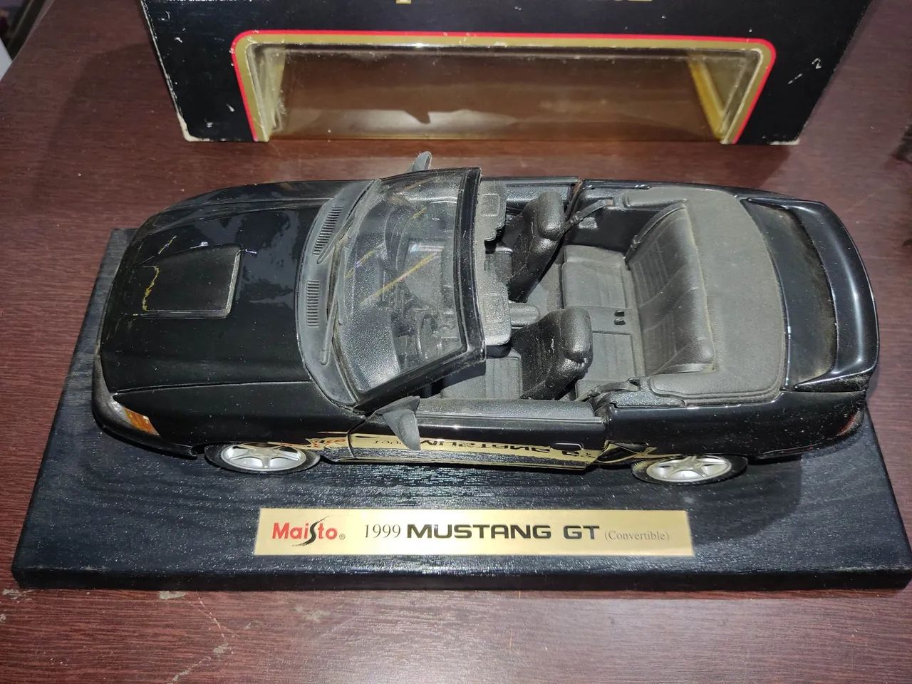 Carro de Brinquedo Ford Mustang GT 1999 - Maisto - Edição Especial - Foto 3