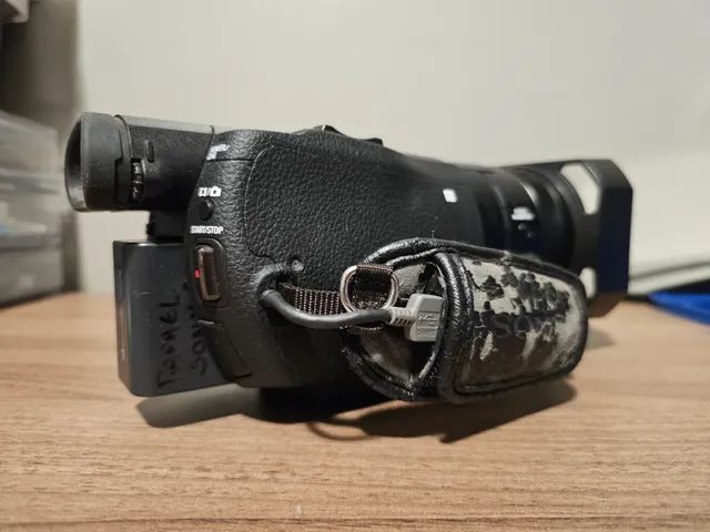 Filmadora Camcorder Sony Ax100 4k 24fps Full HD 60fps usada - Foto 3