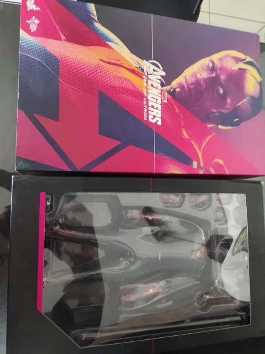 Hot toys Vision vingadores Marvel Disney Avengers: Age of Ultron - Hot Toys