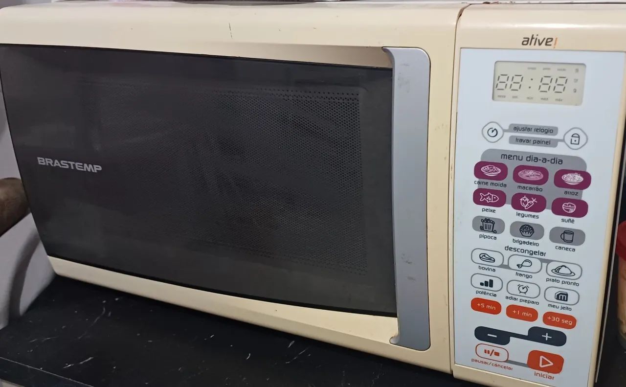 Micro-ondas Brastemp- Usado em Excelente Estado. - Foto 3