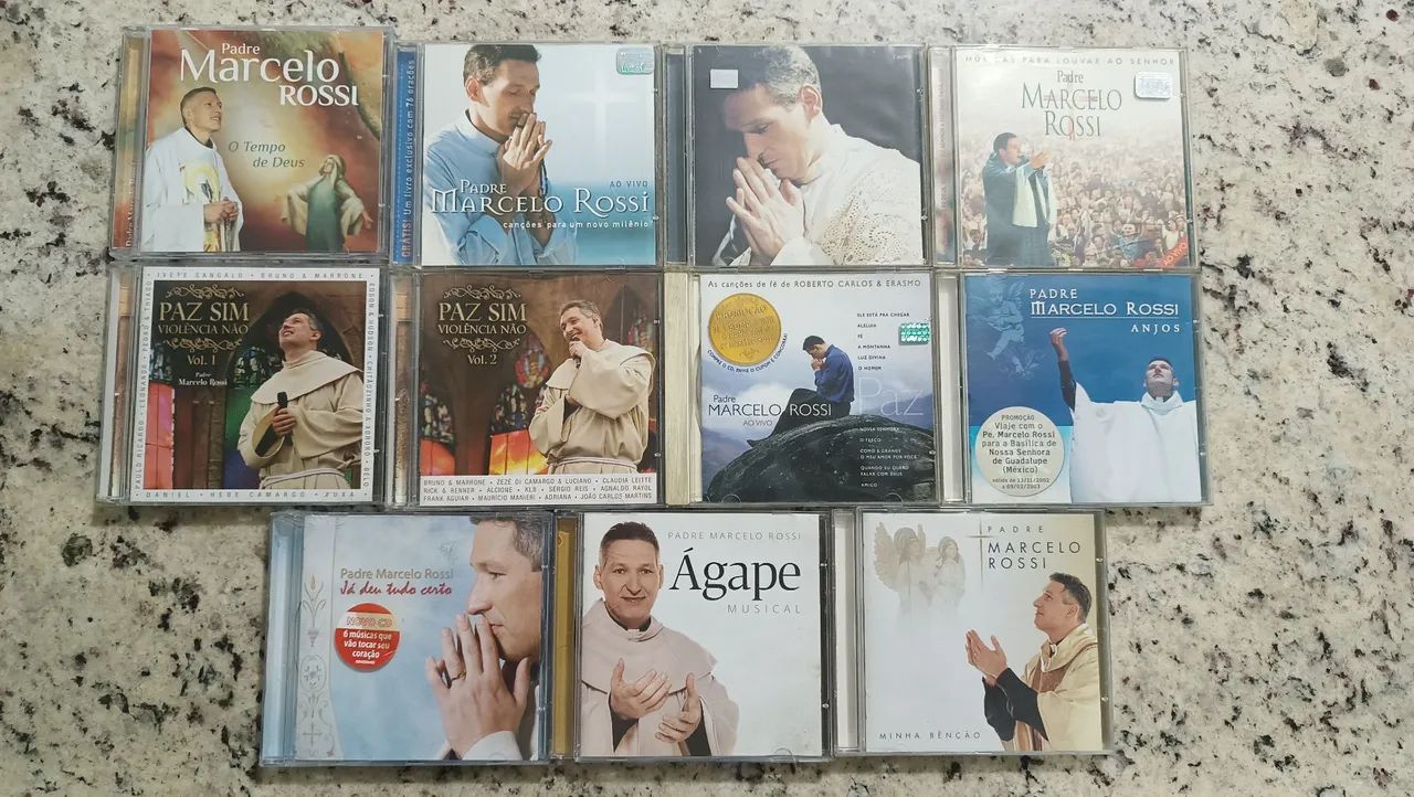 CDs Padre Marcelo Rossi e brindes