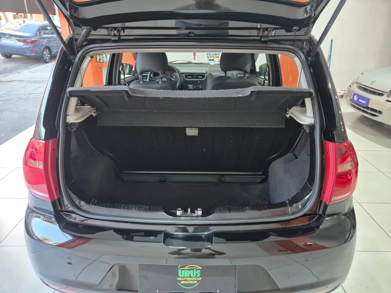 Volkswagen Fox 1.0 MI Total Flex 8V - Foto 10
