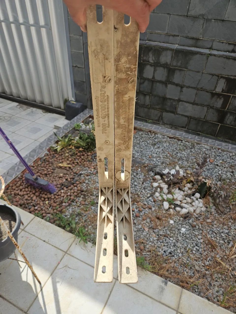 Vendo suporte p/ Ar condicionado split - Foto 3