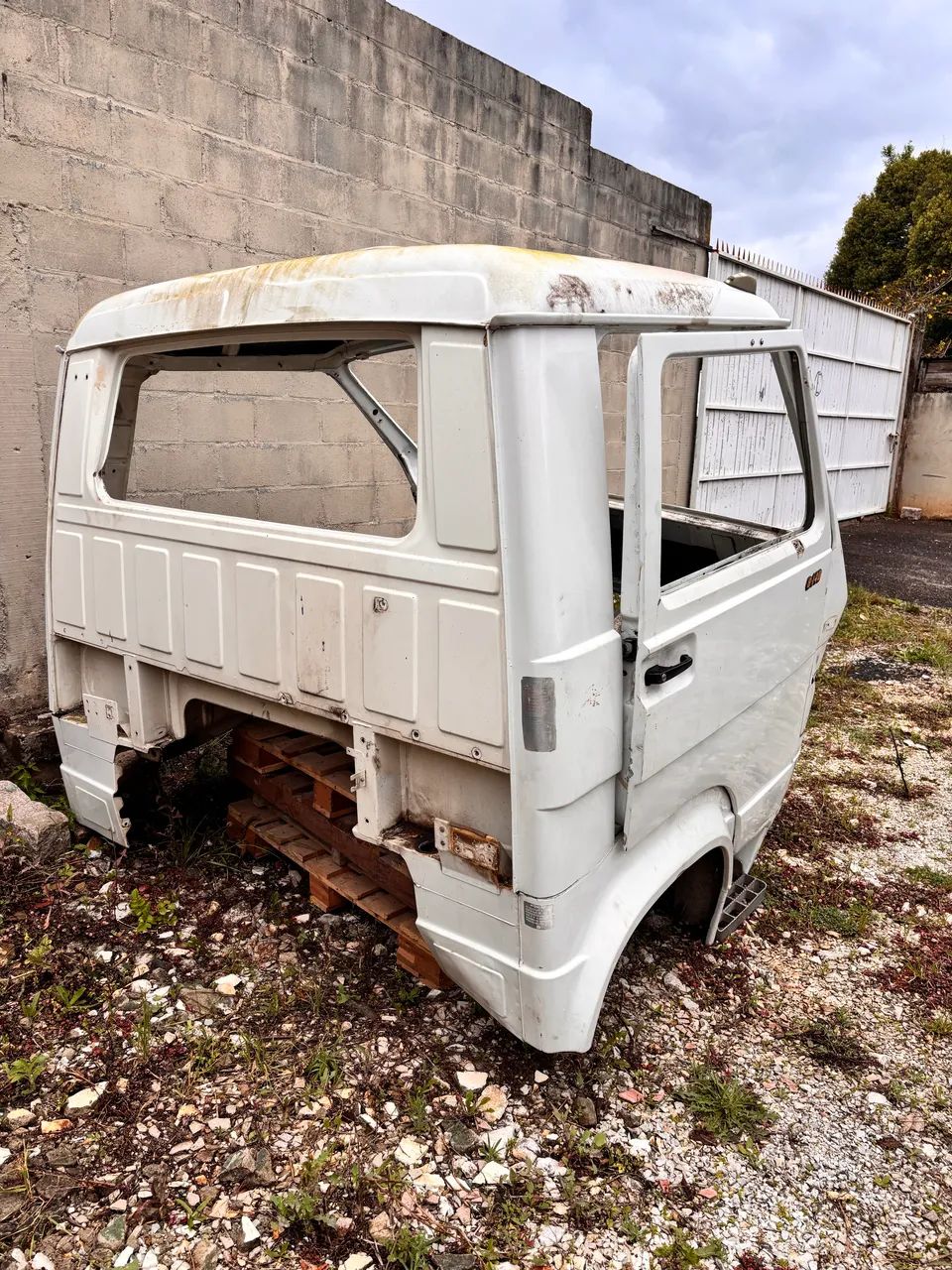 Cabine parcial VW 8.140 - Foto 3