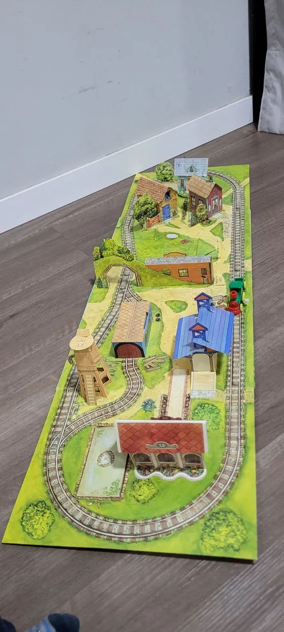 Livro Infantil Piuí Piuí Meu Trenzinho - Com Som e Trem! - Foto 5