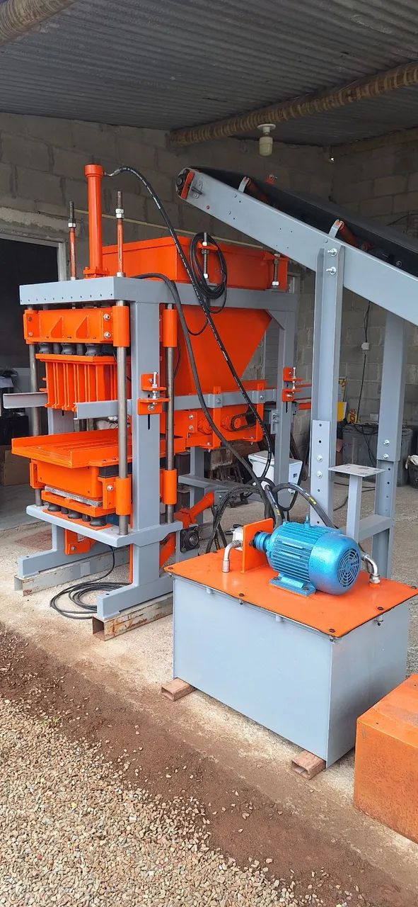 Máquina de Blocos de Concreto
