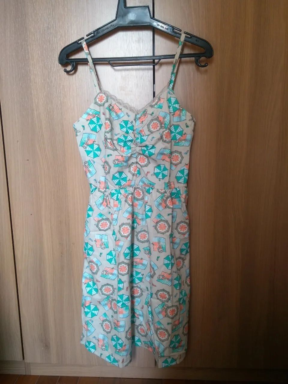 Vestido curto estampado Mercatto