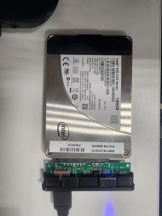 SSD Intel 180GB 520 Series sata
