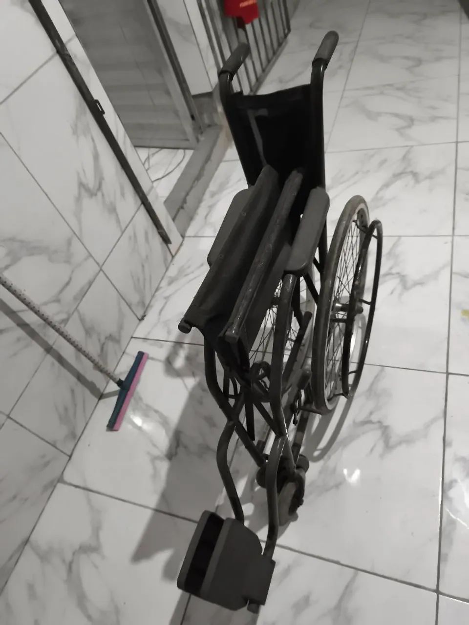 Cadeira de rodas  - Foto 2