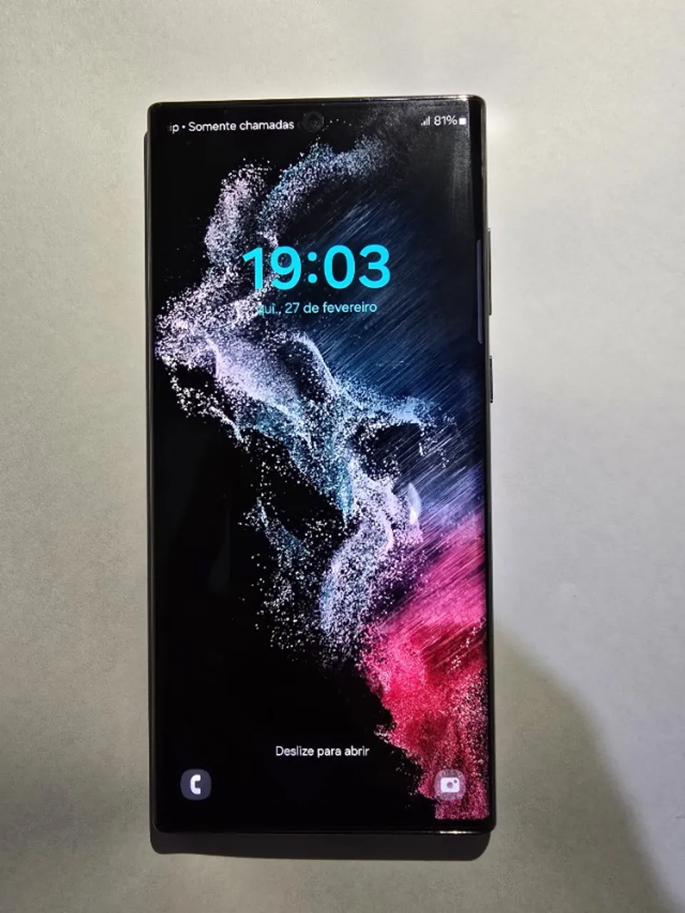 Galaxy S22 Ultra em estado de novo