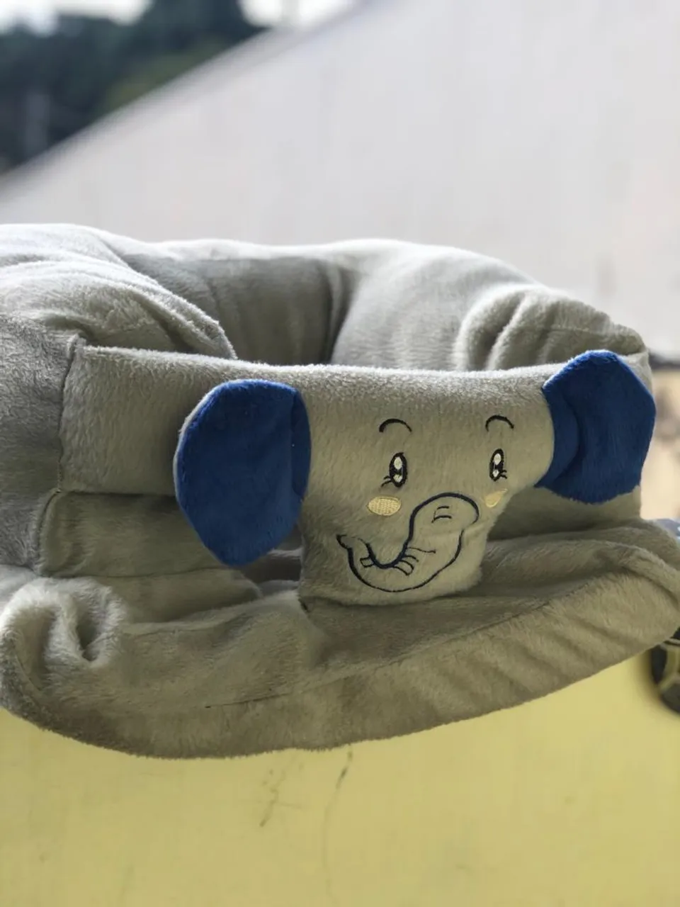 Poltrona Infantil de Pelúcia Elefante