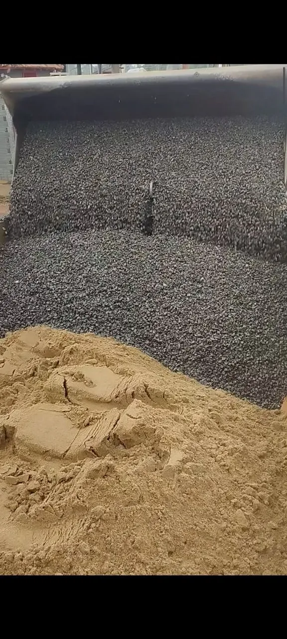 Areia e Pedrisco para construção