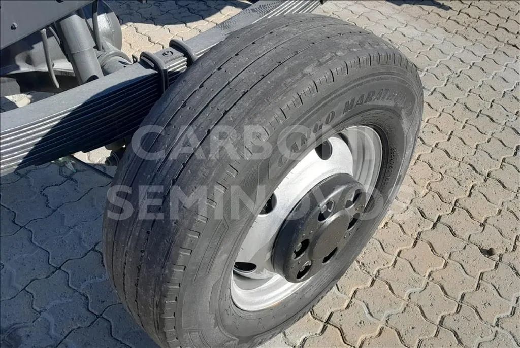 IVECO DAILY 35S14HDCS 4X2, ANO 2015 - Foto 12