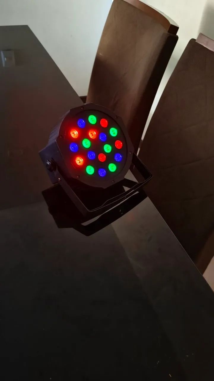 Refletor LED RGBW para eventos e festas - Foto 2