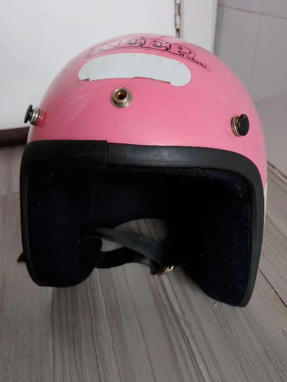 Capacete rosa 
