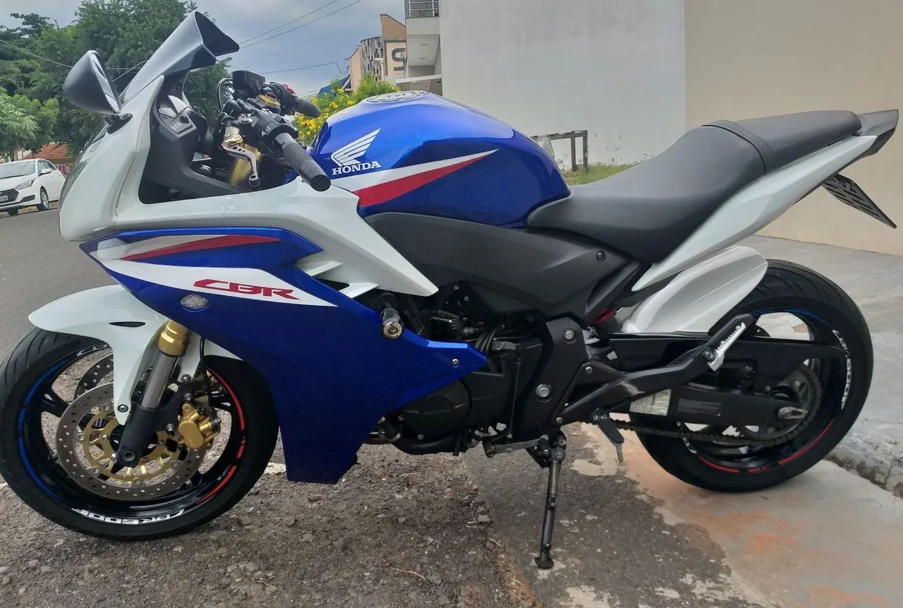 VENDO HONDA CBR 600F 2014 - Foto 2