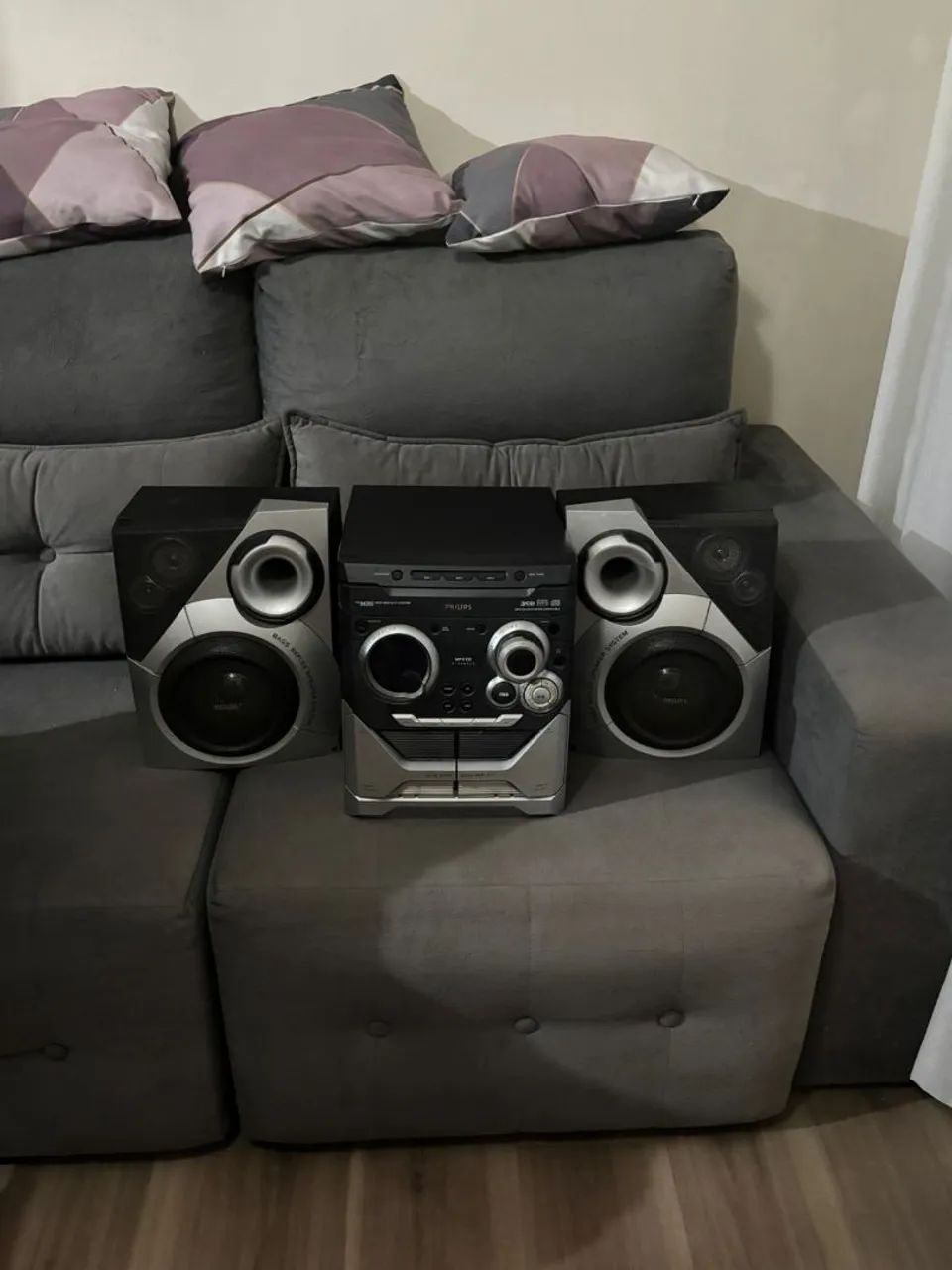 Som Philips com CD Player e Rádio aparelho