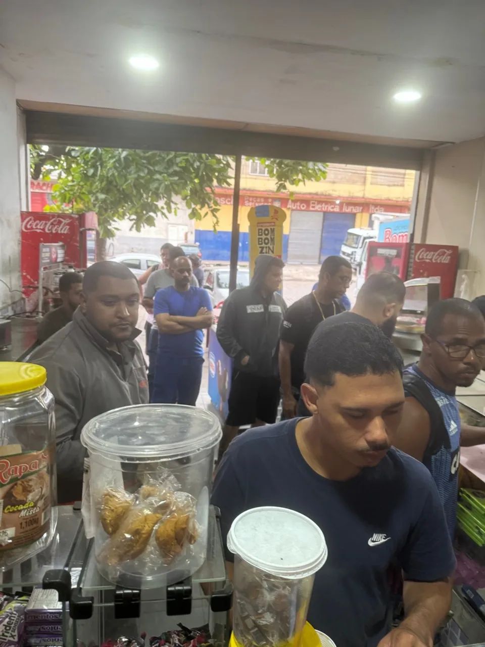vendo padaria e restaurante ,excelente ponto  - Foto 4