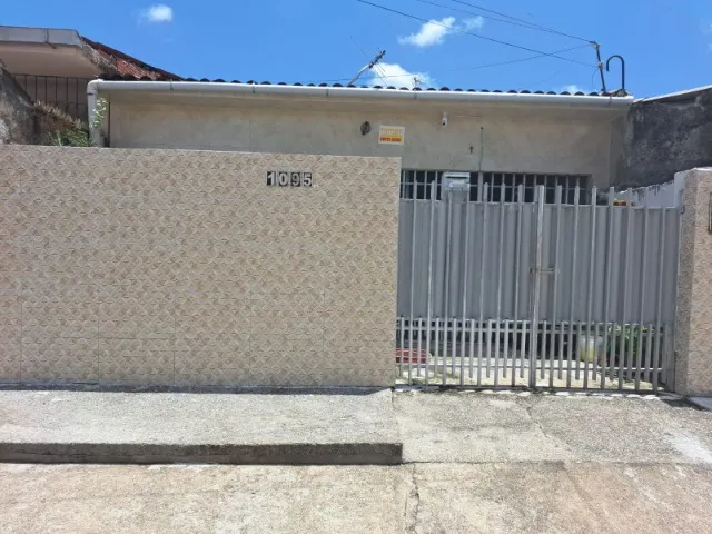 Casa Na Santa Lucia com 2/4 a Venda