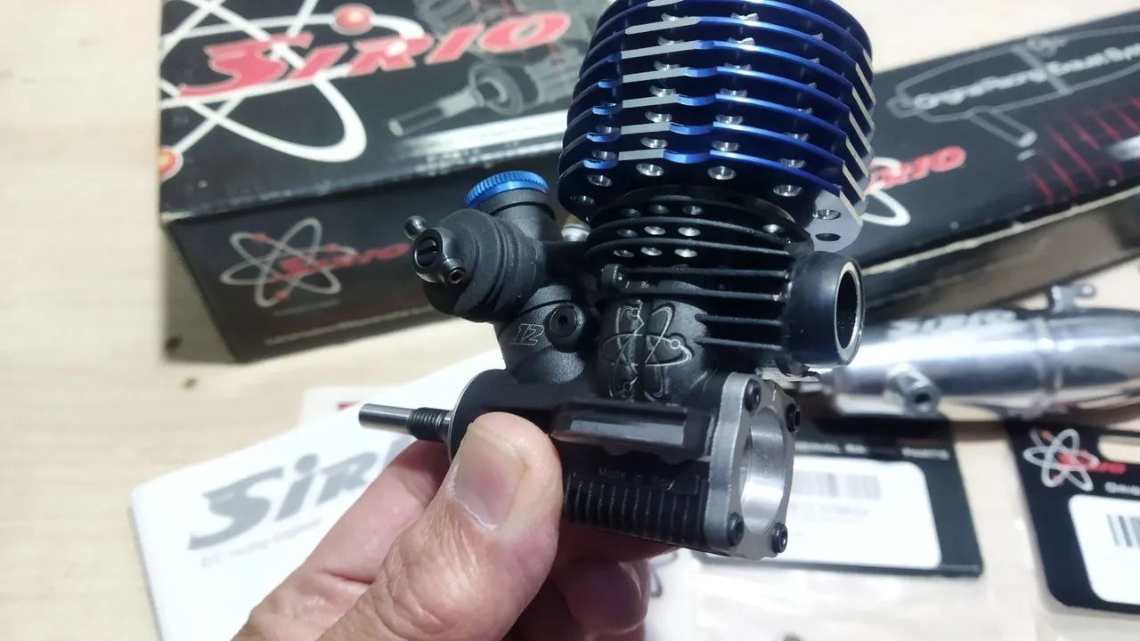 Motor Sirio 12 com Pipa e duas Birelas Novo na cx !