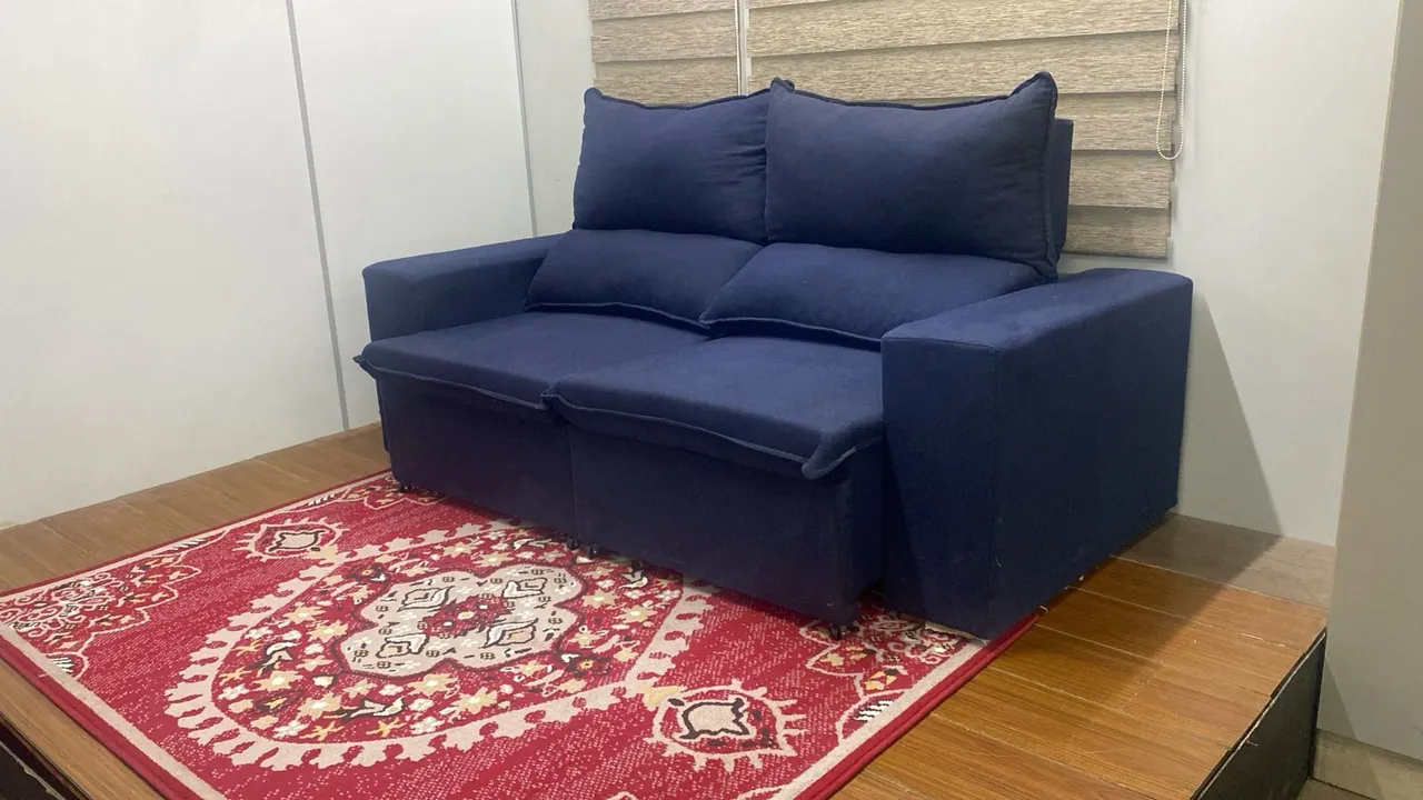 Sofá Azul de Retratil e Reclinável -Novo - Conforto e Estilo
