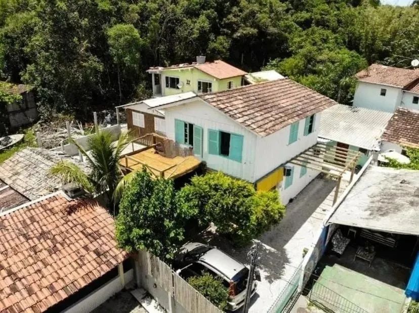 Casa residencial de 6 dormitórios na Lagoa - Foto 2