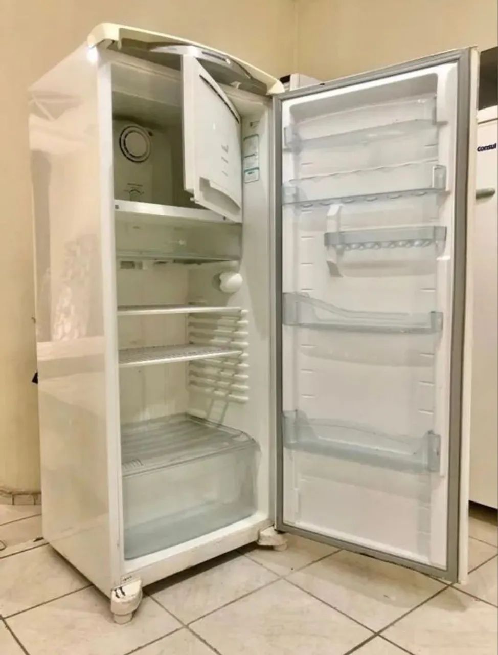 Geladeira Consul - Eficiência e Praticidade - Foto 2