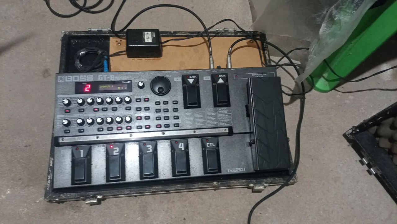 Boss GT-8 Guitar Effects Processor