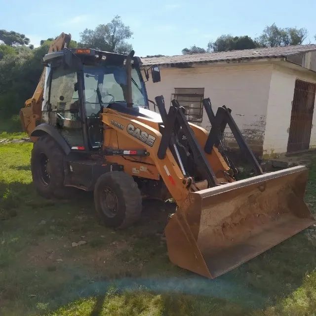Retroescavadeira Case 580N 4x4 Ano 2016 - Foto 2