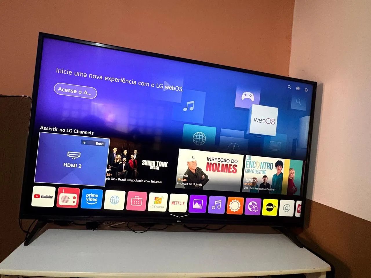 60-inch TV64292274726273120