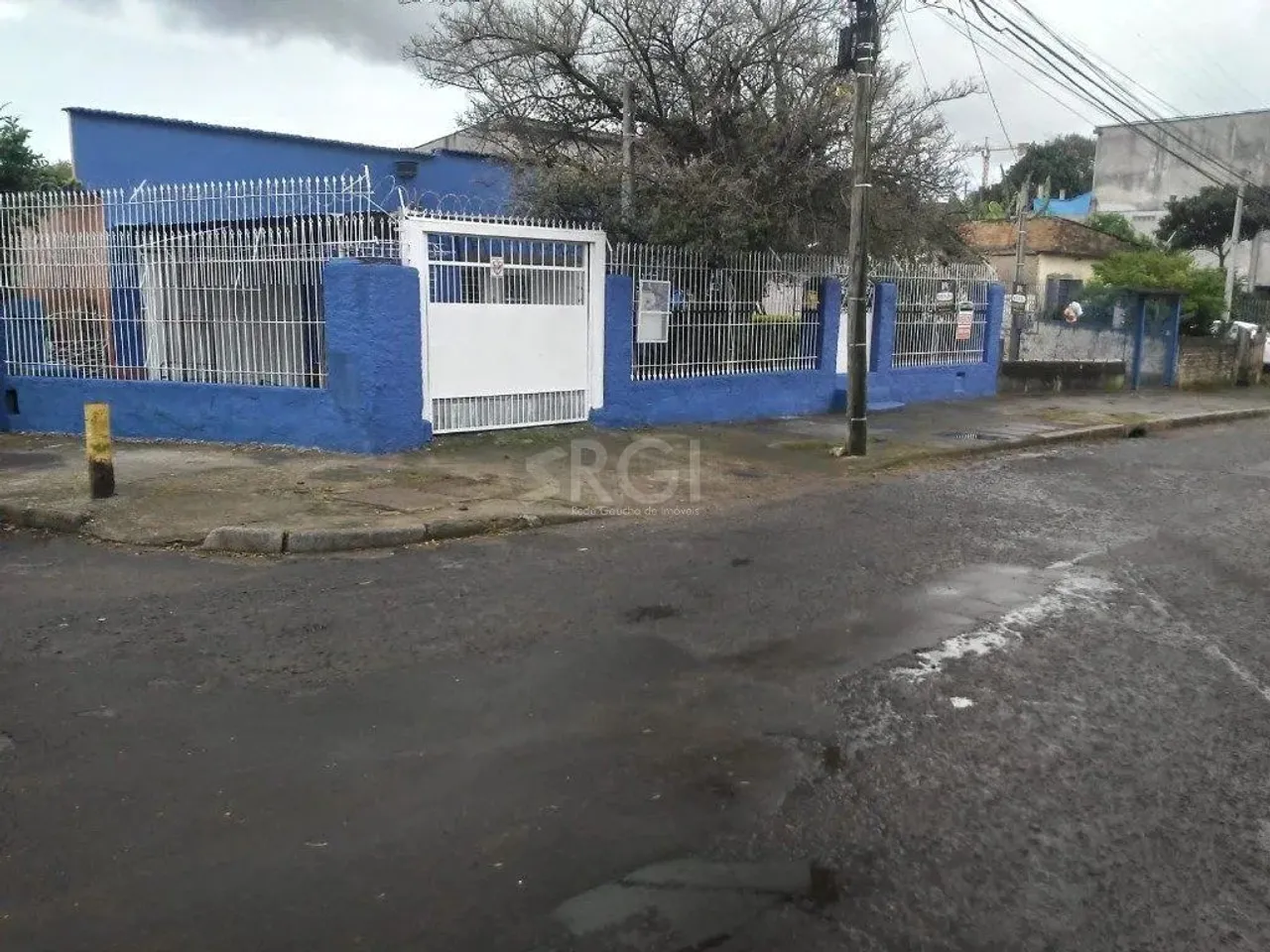 Casa para Venda - 90m², 3 dormitórios, sendo 1 suites, 1 vaga - Passo das Pedras