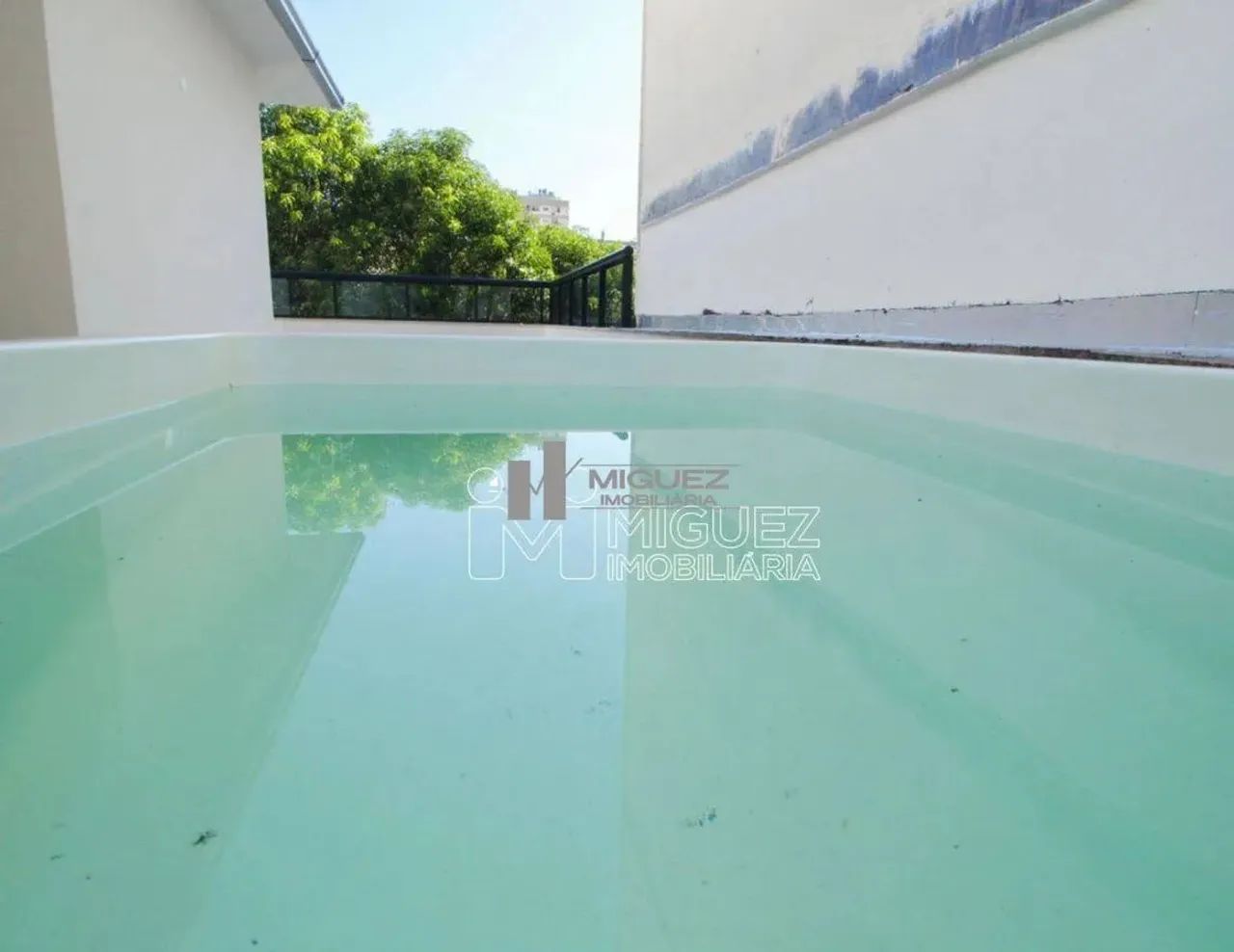 Vendo cobertura rua Homem de Melo com 4 quartos, Piscina e 2 vagas