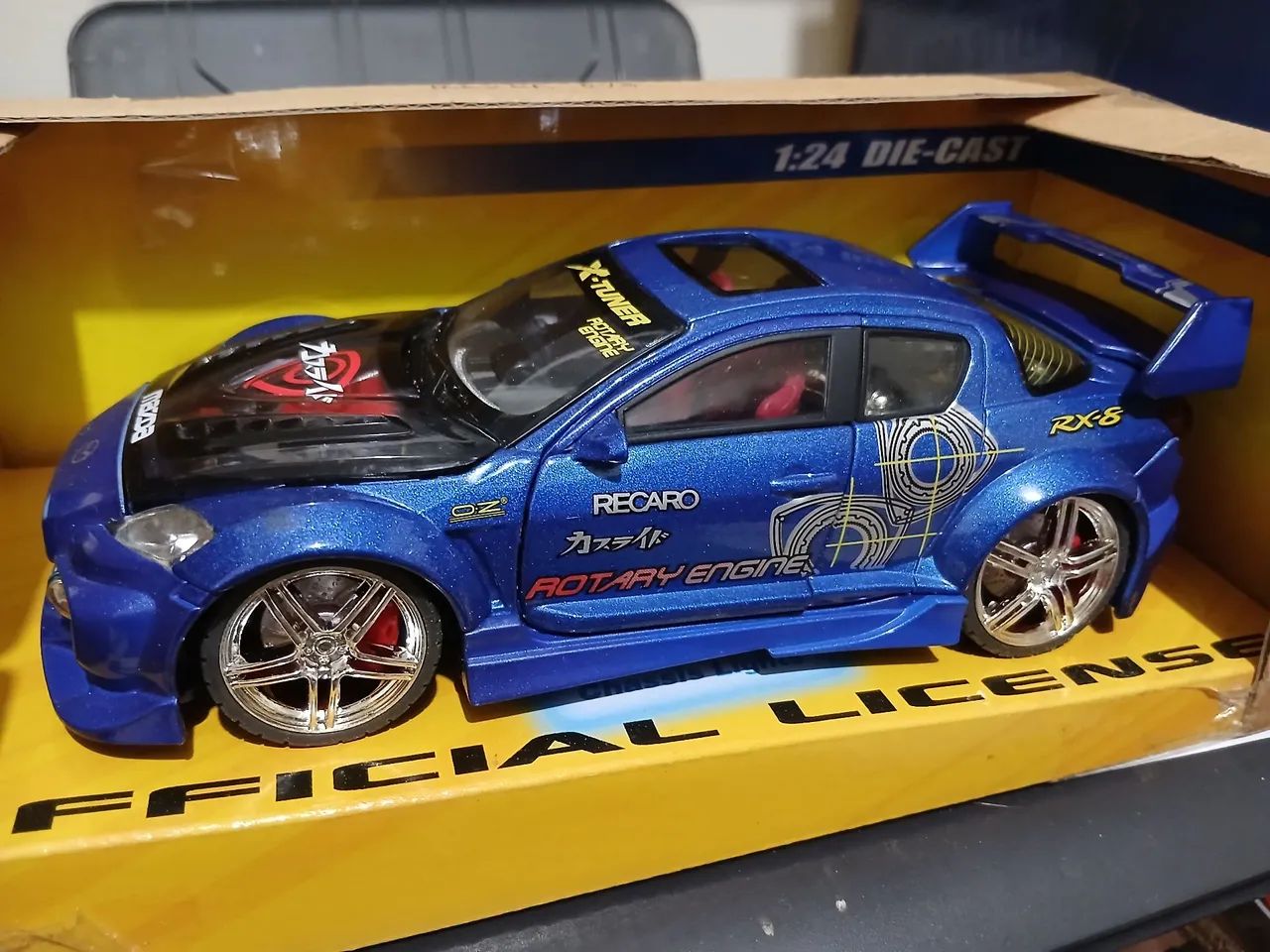 Miniatura Rx8 kentoys 1/24