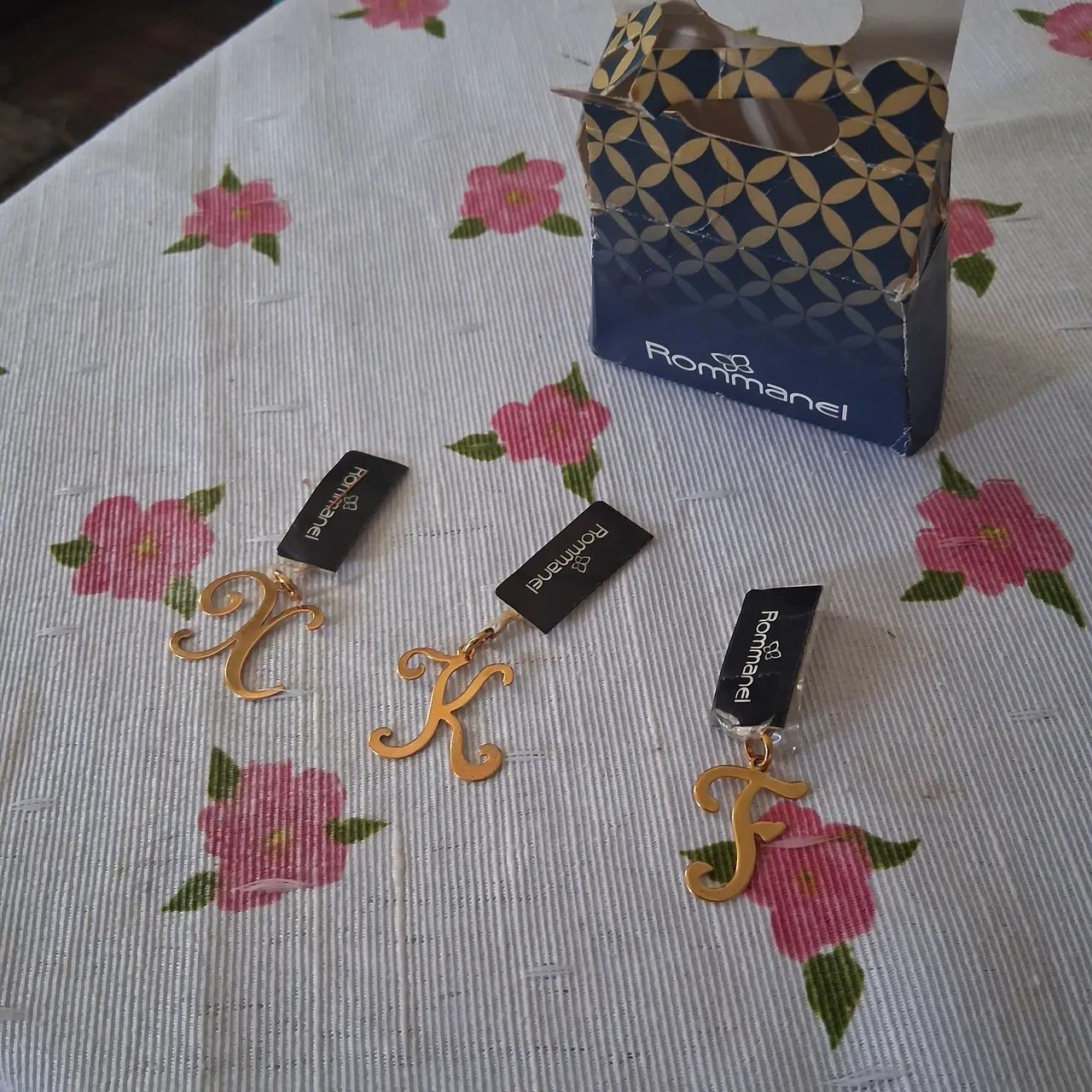 Conjunto de Pingentes Rommanel - Letras J, K e F