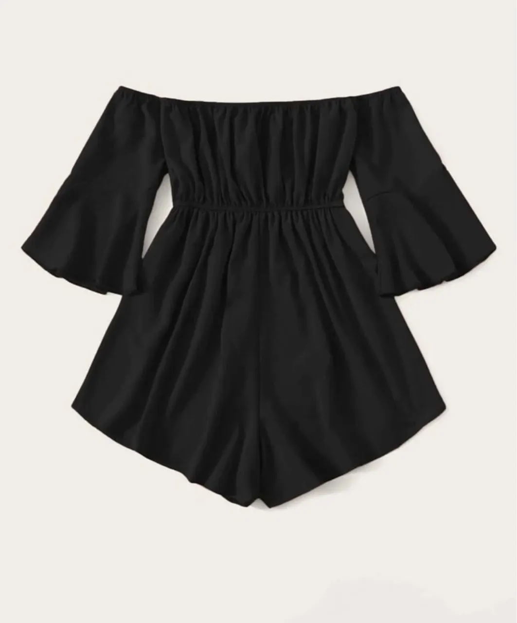 Macacão Off-Shoulder Preto