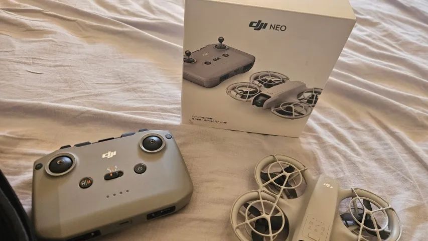 Drone DJI Neo Combo Fly More + case - Foto 2