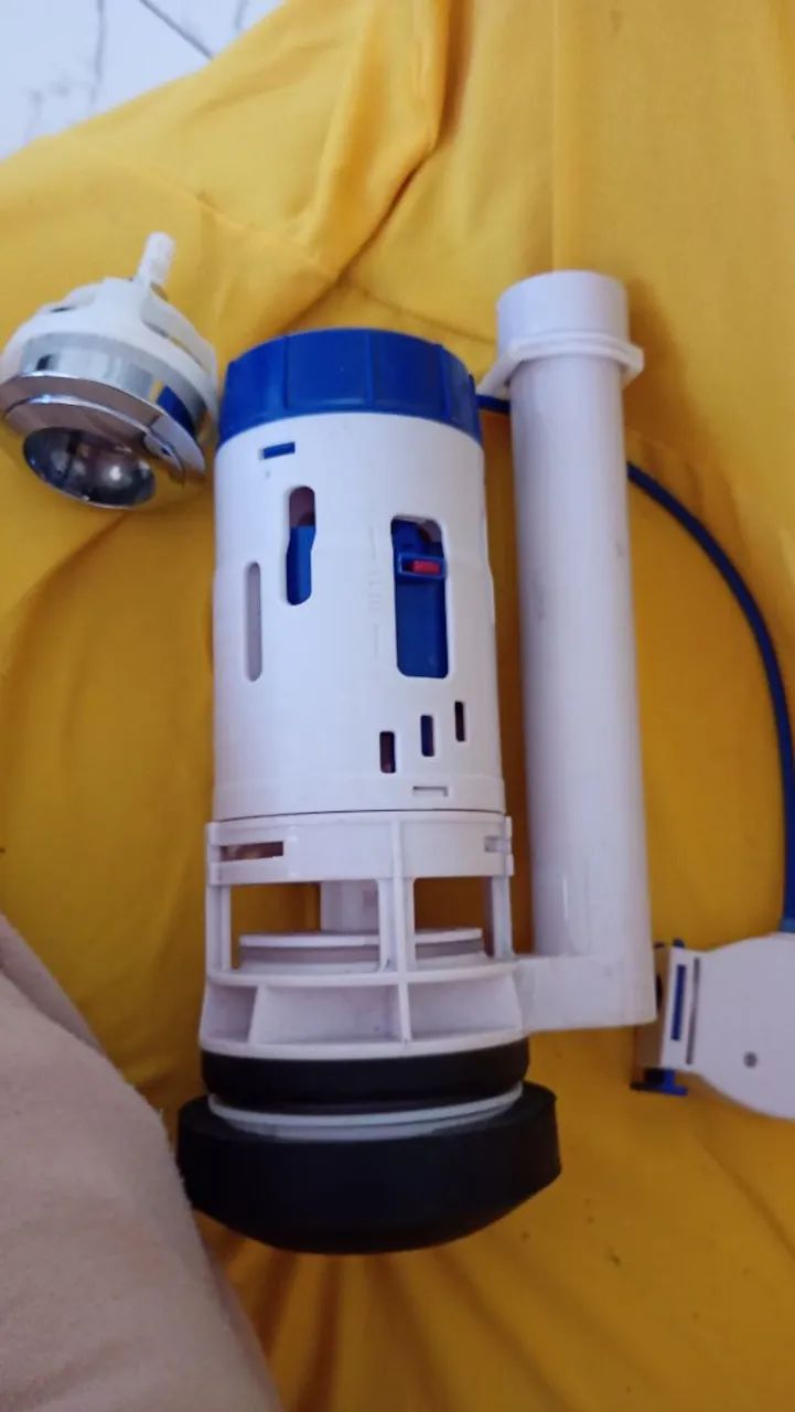 Mecanismo de descarga para vaso sanitário