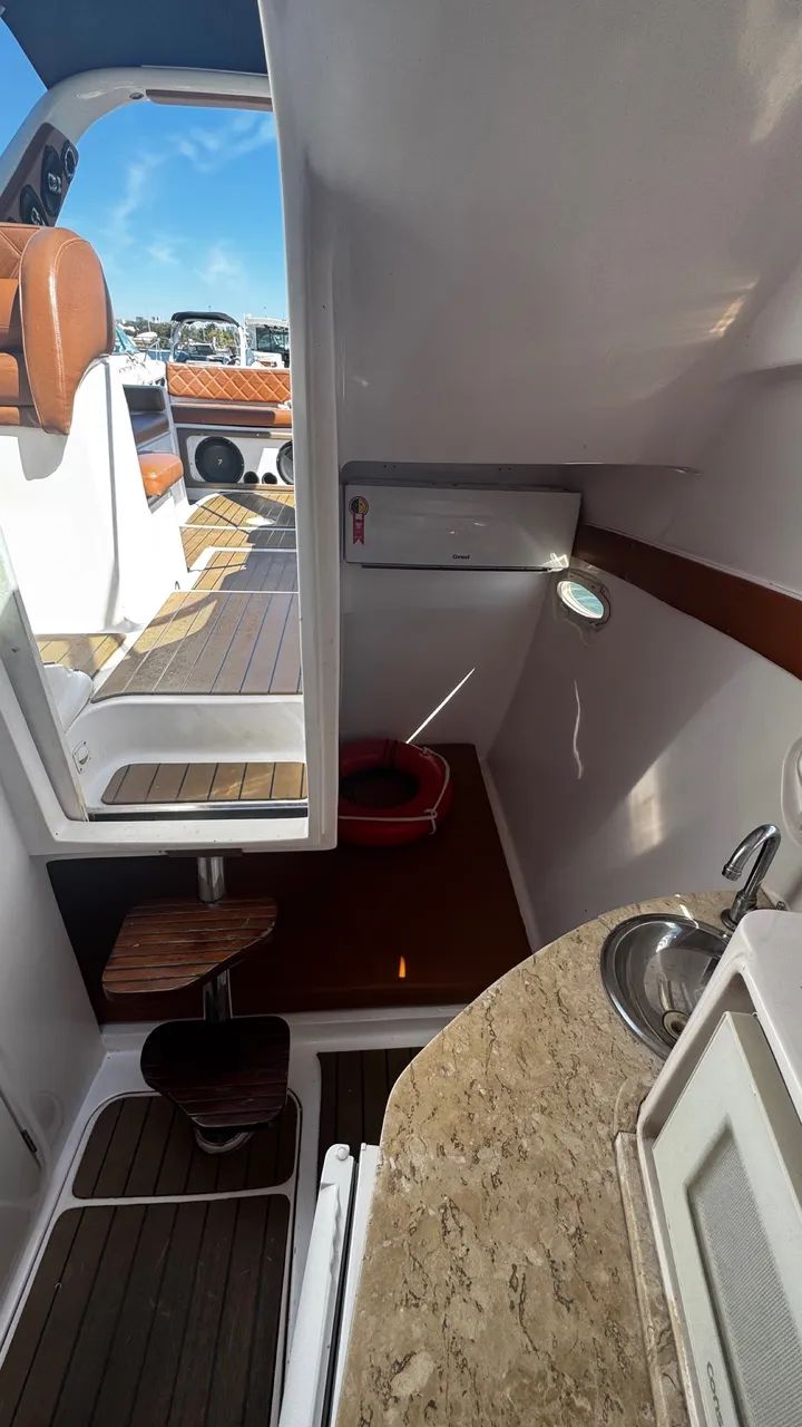 Lancha DM 300 com Volvo 5.0 GXi 270HP - 2008 - Foto 6