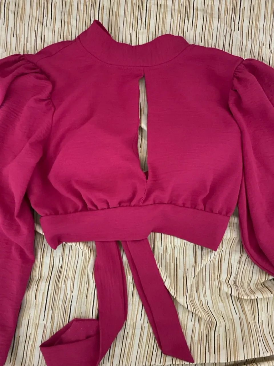 Cropped com Manga Longa - Foto 2