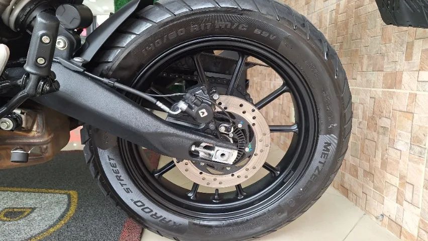 Triumph Scrambler 400x 2025 Verde - Foto 15