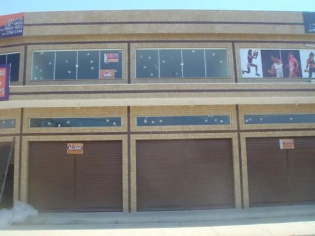 Lojas em excelente ponto comercial à venda no bairro Atlântica (47,80m2)