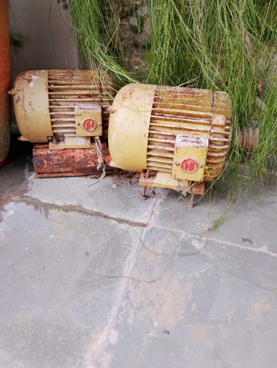 2 motores de força