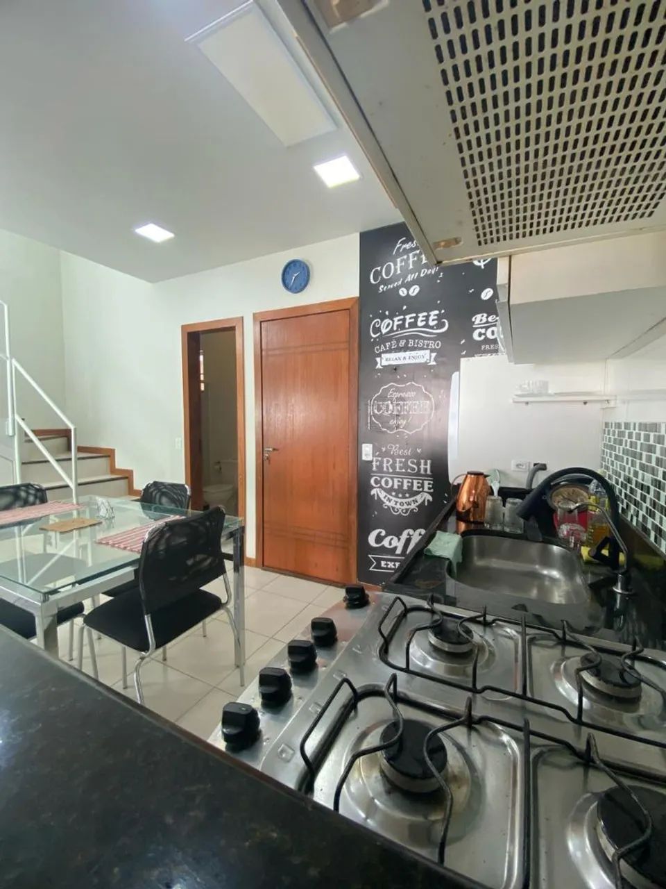 WCM - Casa Duplex Geminada 3 quartos com suite Jacaraípe 660.000,00